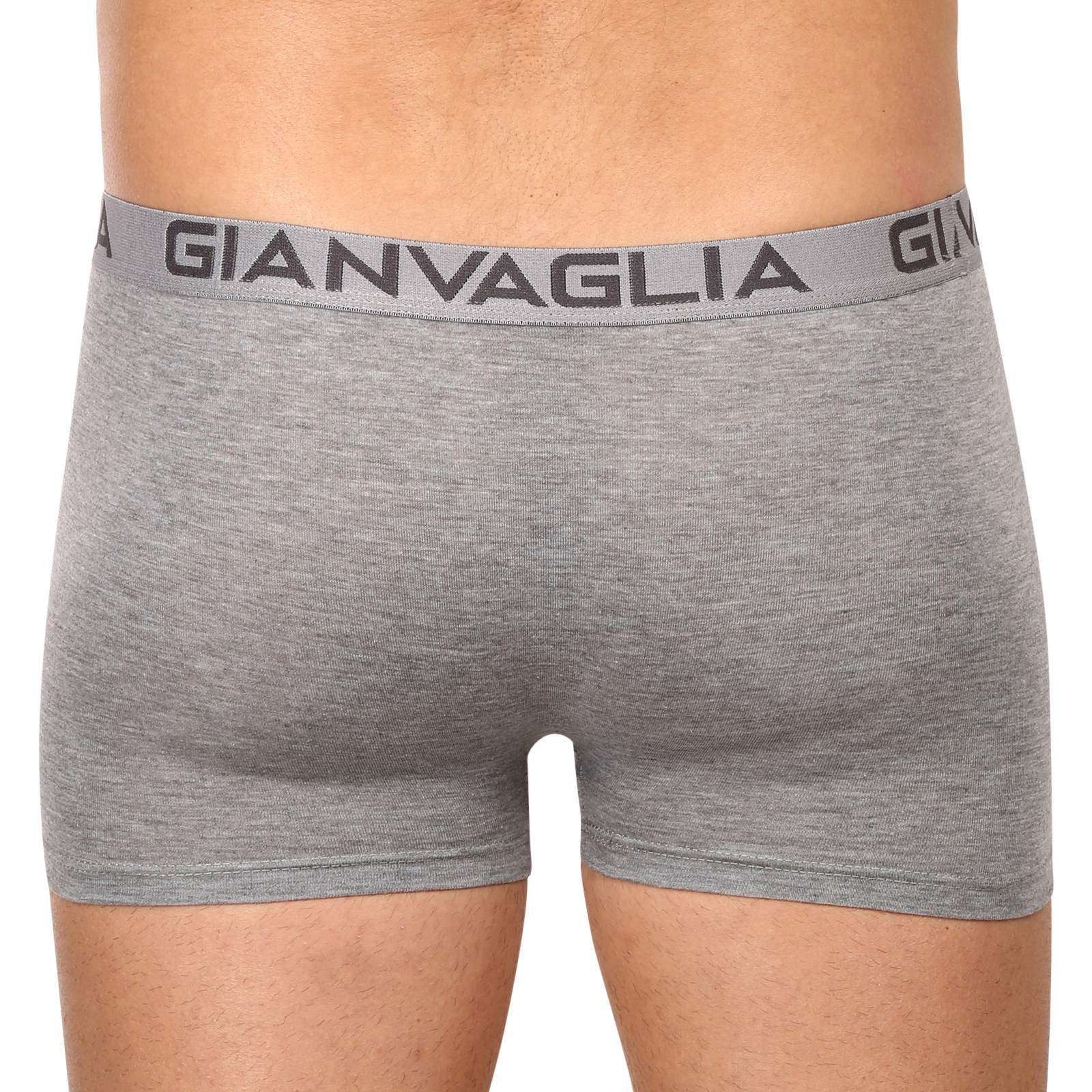 10PACK Herren Klassische Boxershorts Gianvaglia mehrfarbig (023) 3XL.
Suchen Sie hochwertige, aber erschwingliche klassische Boxershorts?
          
Gianvaglia Boxershorts werden aus einem angenehmen Material gefertigt, haben einen modernen Schnitt, der perfekt für tagtägliches Tragen geeignet ist.